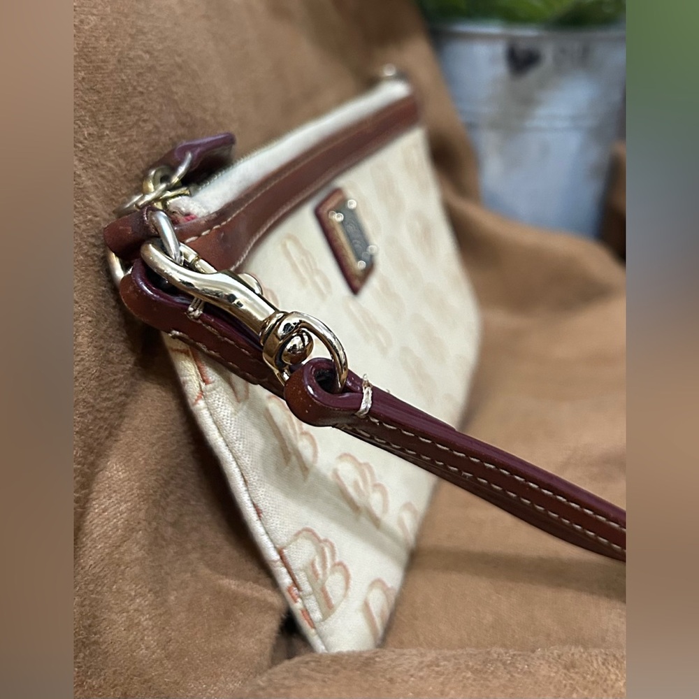 Dooney & Bourke Beige Monogram Wristlet with Brown Trim - Picture 3 of 15
